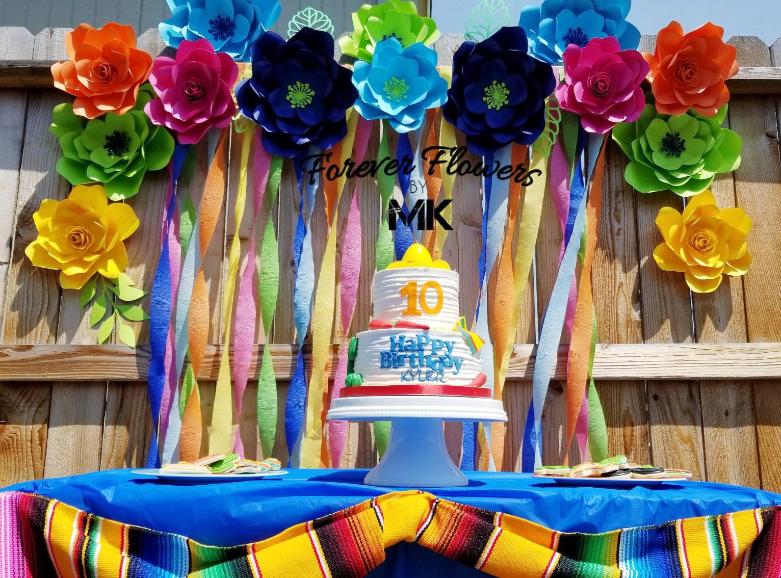 Fiesta Flowers: 10-14 Pc Set