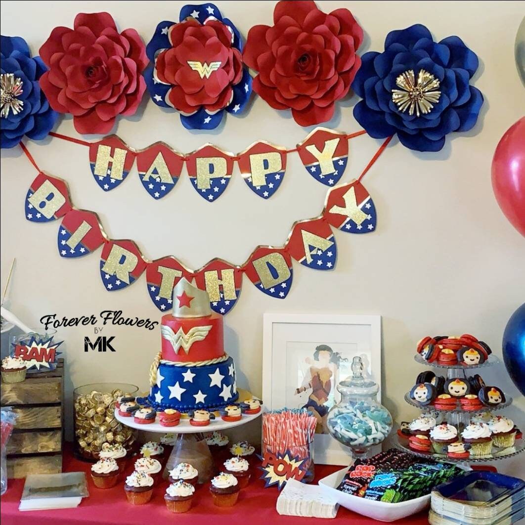 Wonder Woman Flower Set