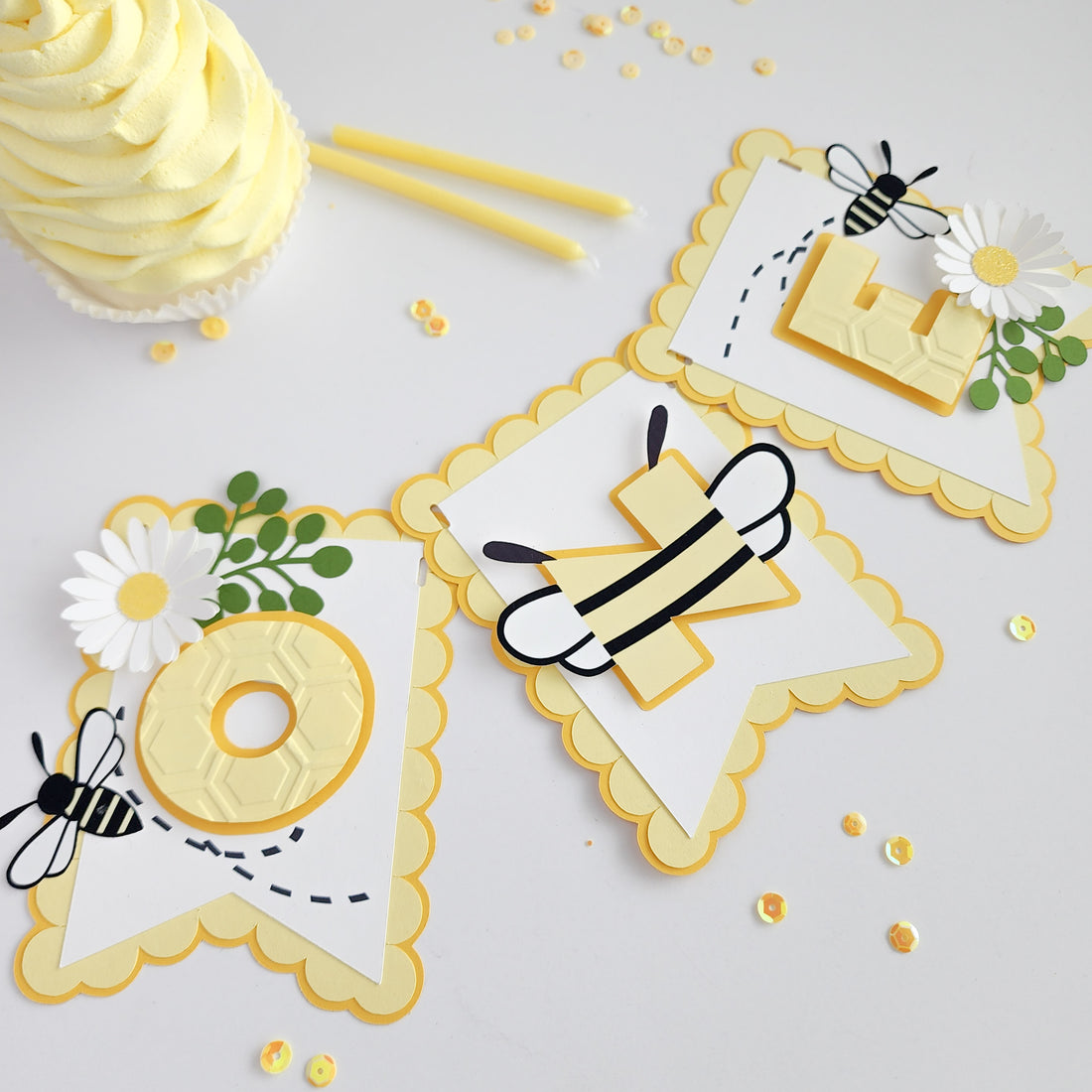 Bee-Day Highchair Banner